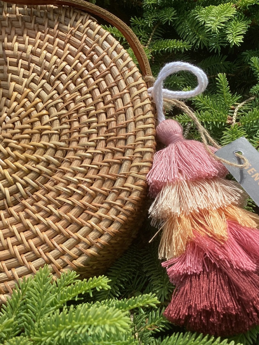 Beautiful Boho Wicker Raffia Circular Snap Close Leather Handbag🌺🌸 - Picture 2 of 8